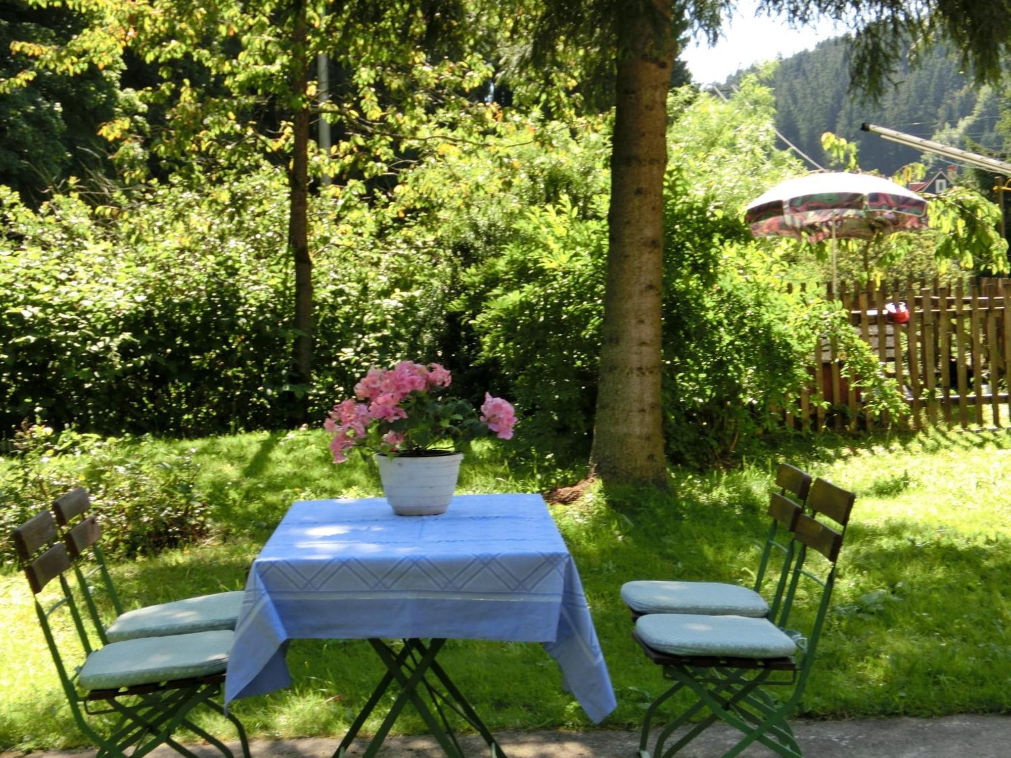 Apartment Thuringian Forest With Balcony Giessubel Exterior photo